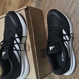 Adidas Mens Run Falcon 5 Size 10.5